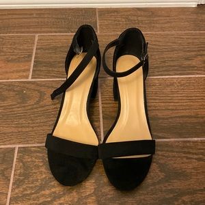 ⭐️NEW⭐️ BAMBOO Black block heel sandals